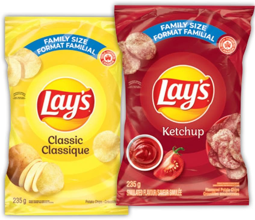 An image of 2 lays chips packs